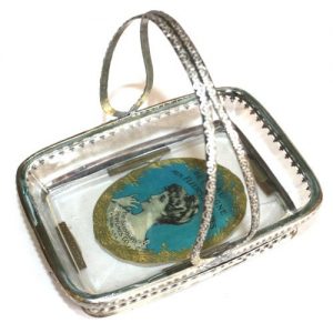 eau de cologne soap dish
