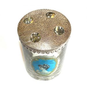 tooth brush holder