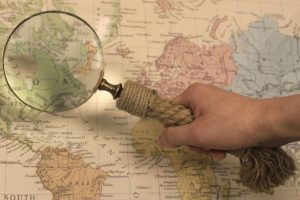 rope handle magnifier glass