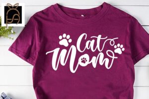cat mom