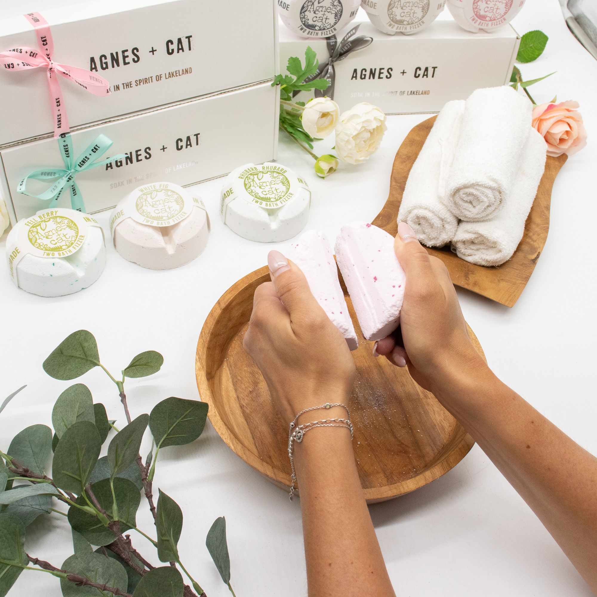 Agnes + Cat Secret Garden Bath Fizzer Gift Set - Image 7