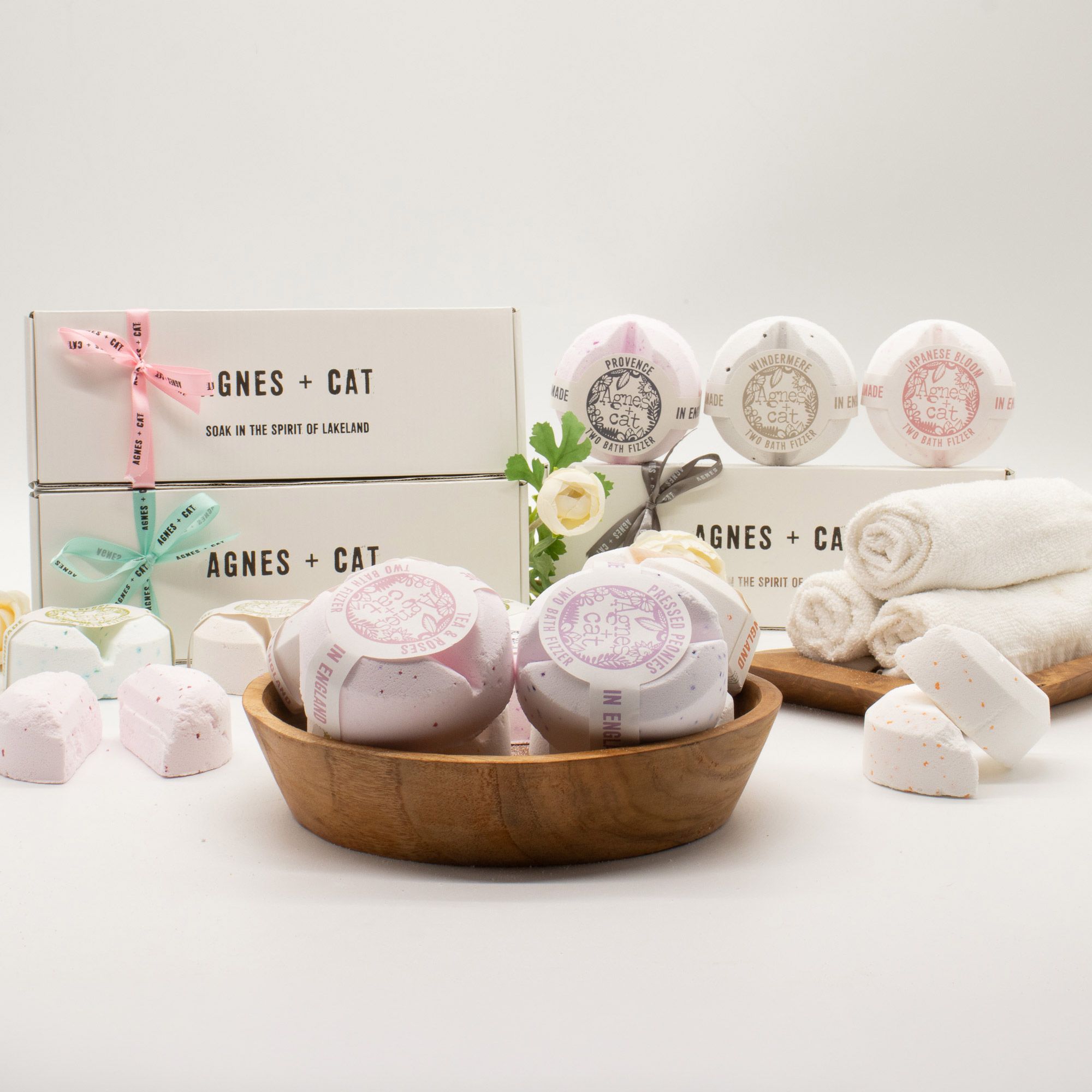 Agnes + Cat Secret Garden Bath Fizzer Gift Set - Image 8