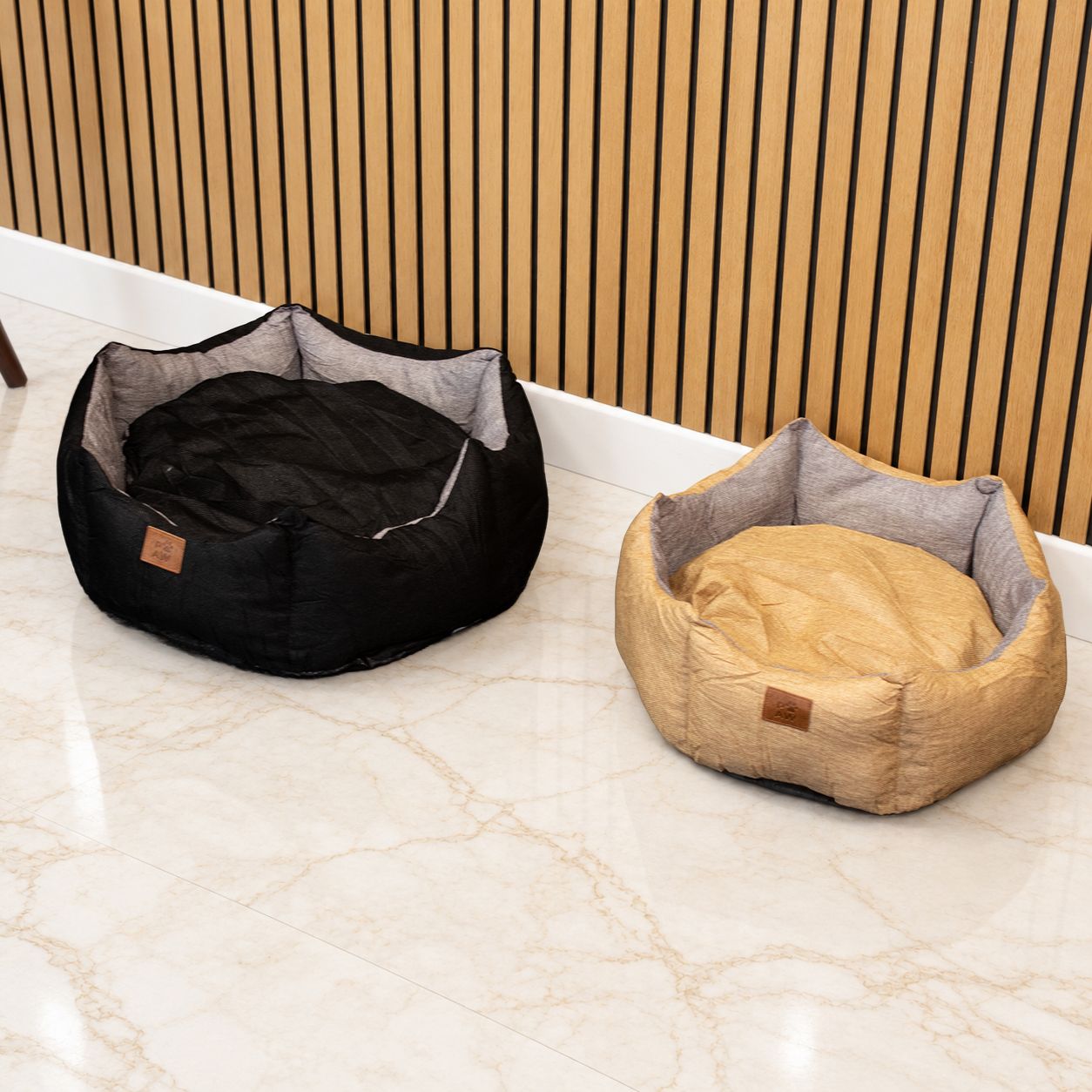 PAW Bed – Large Royal Crown – Black & Grey – 50 × 50 × 26cm - Image 2