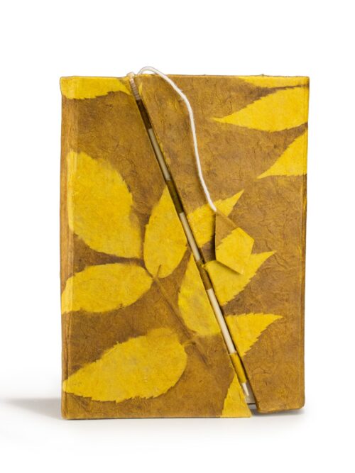 Lokta Bold Floral Bamboo Lock Notebook – Medium (15x12cm) – 45 Leaves – Mustard Brown